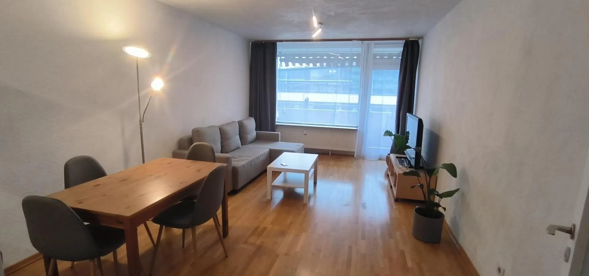 Mindestbuchung 3 Monate!!! Optimal Gelegen In Ni, Nur 10 Km Nach Frankfurt Main Und Zum Flughafen Apartment Neu-Isenburg